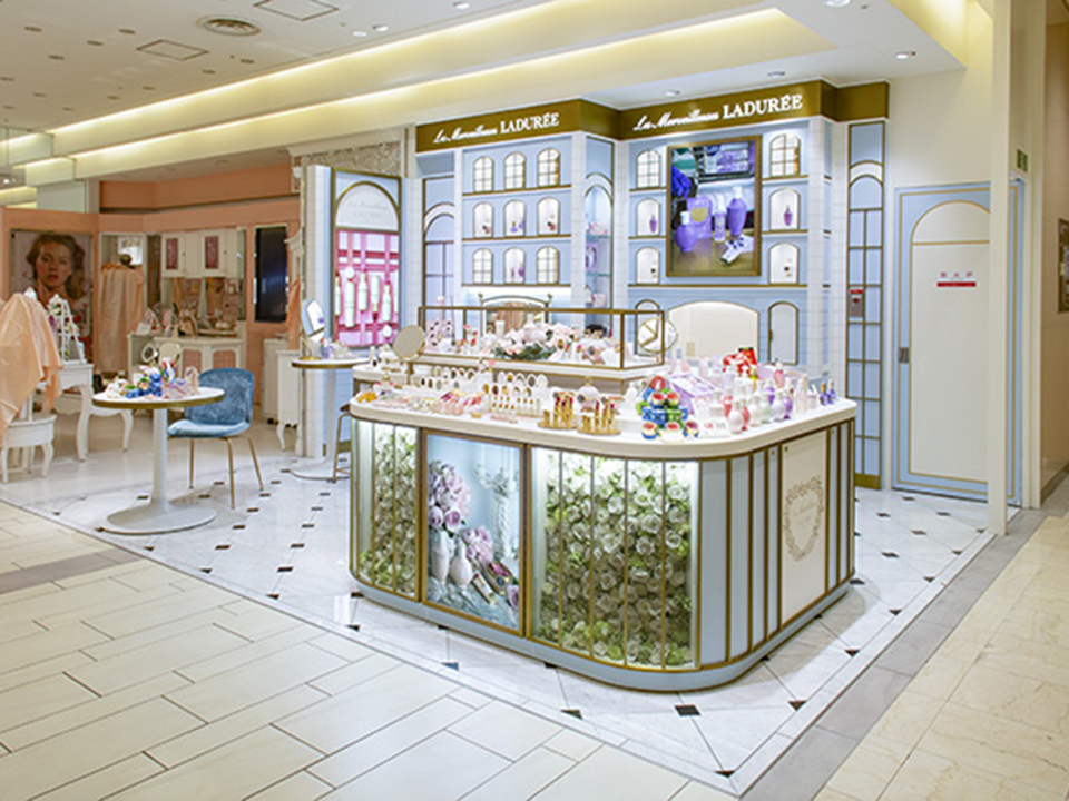化粧品店舗(6)