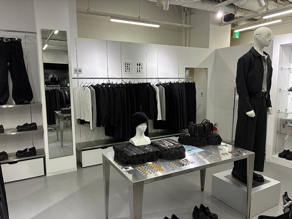 Pressing Chikashitsu+ 大阪 HEP FIVE